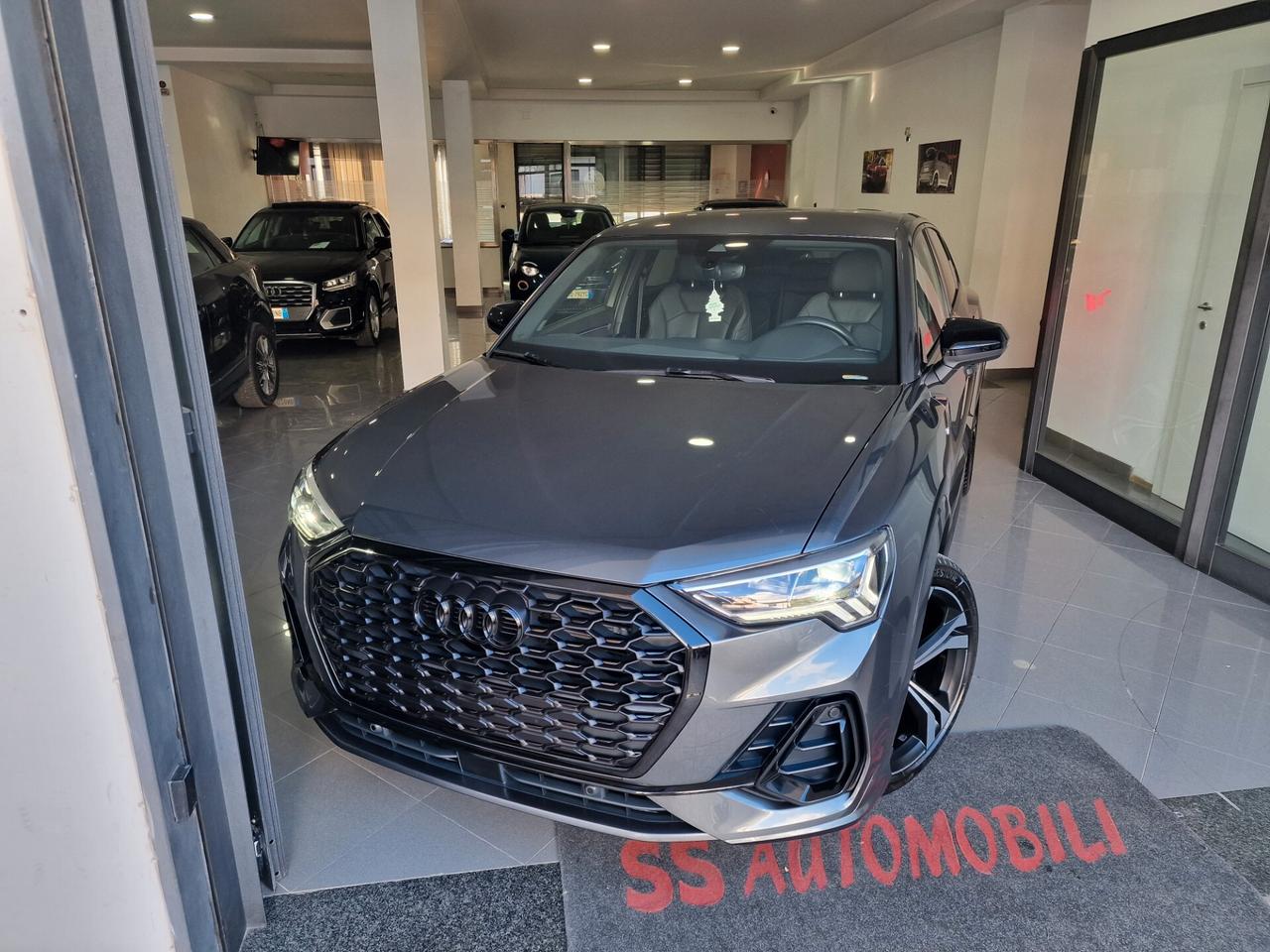 Audi Q3 Sportback 35 TDI S-tronic Identity Black