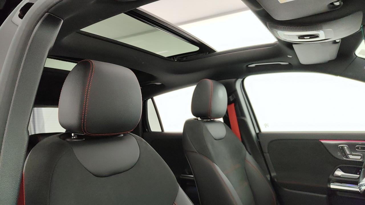 Mercedes-Benz GLA AMG 45 S 4matic+ auto