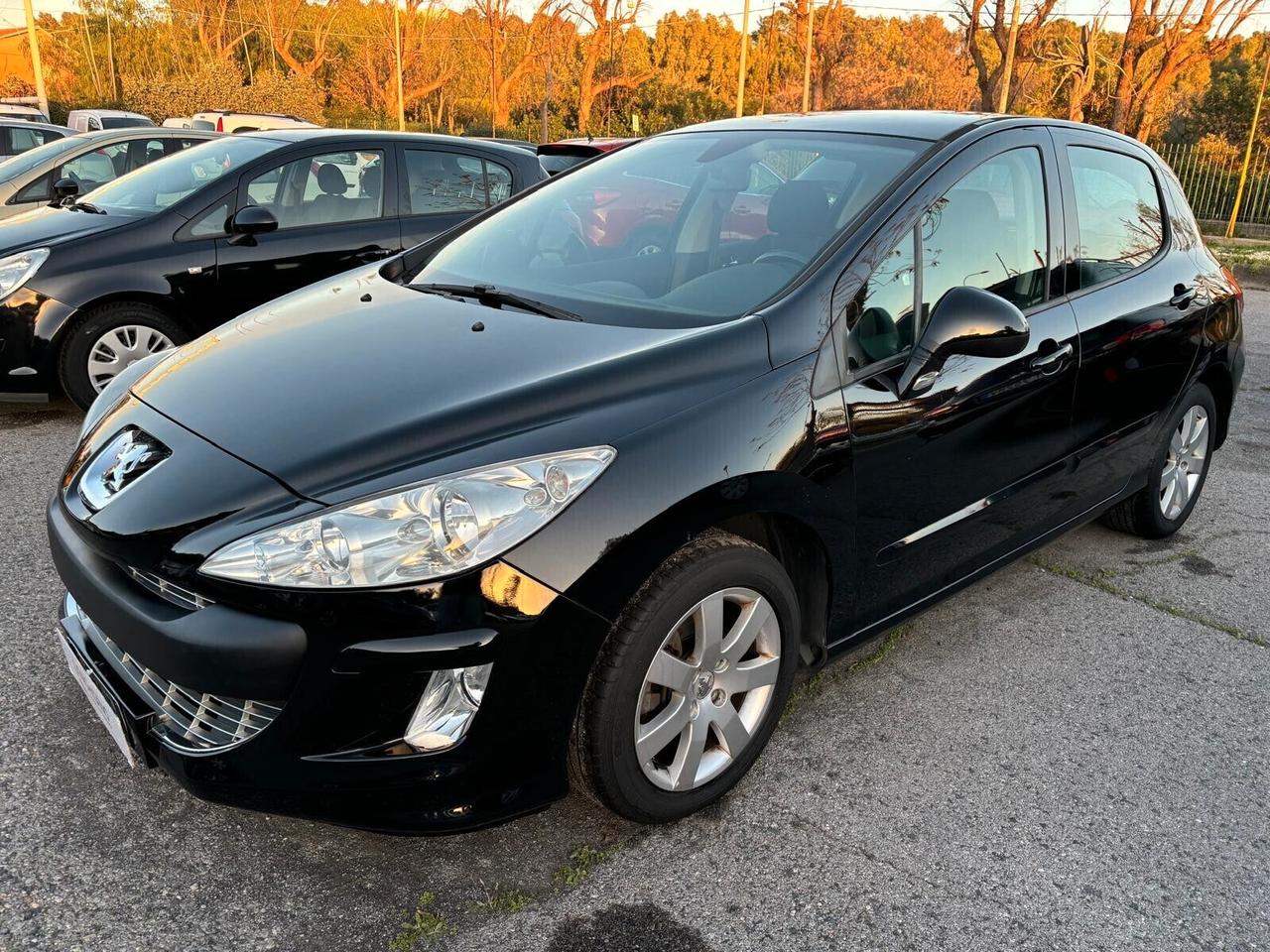 Peugeot 308 1.6 HDi 90CV FAP 5p. Premium
