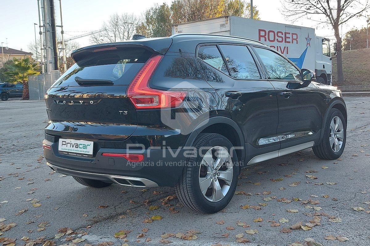 VOLVO XC40 T3 Business