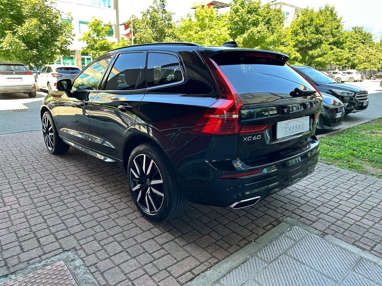 Volvo XC 60 R Design 2.0 B4 MHEV #6137