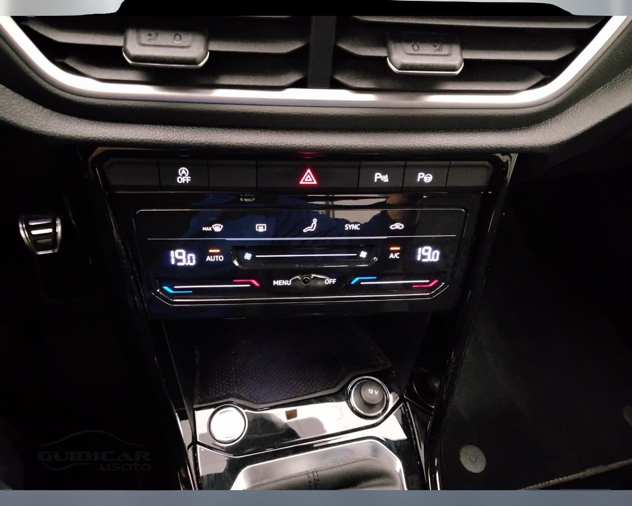 VOLKSWAGEN T-Roc I 2022 - T-Roc 1.0 tsi R-Line 110cv