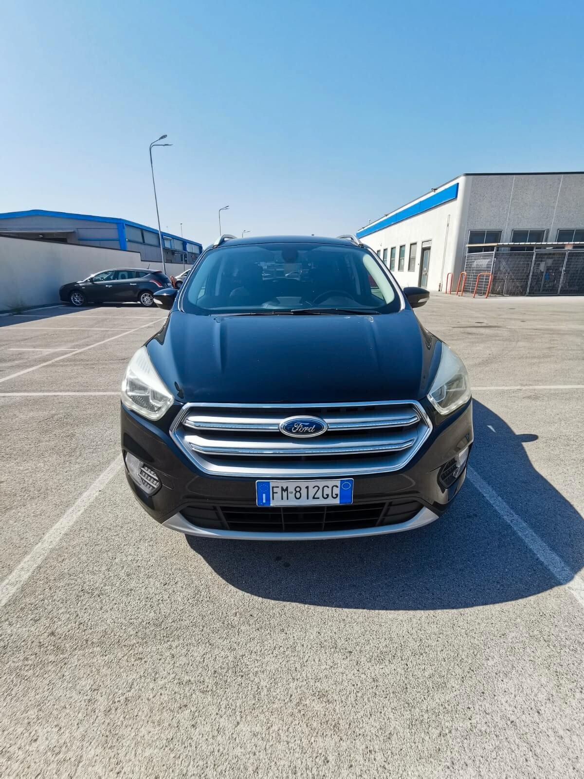Ford Kuga 1.5 TDCI 120CV 2WD Powershift Tit.