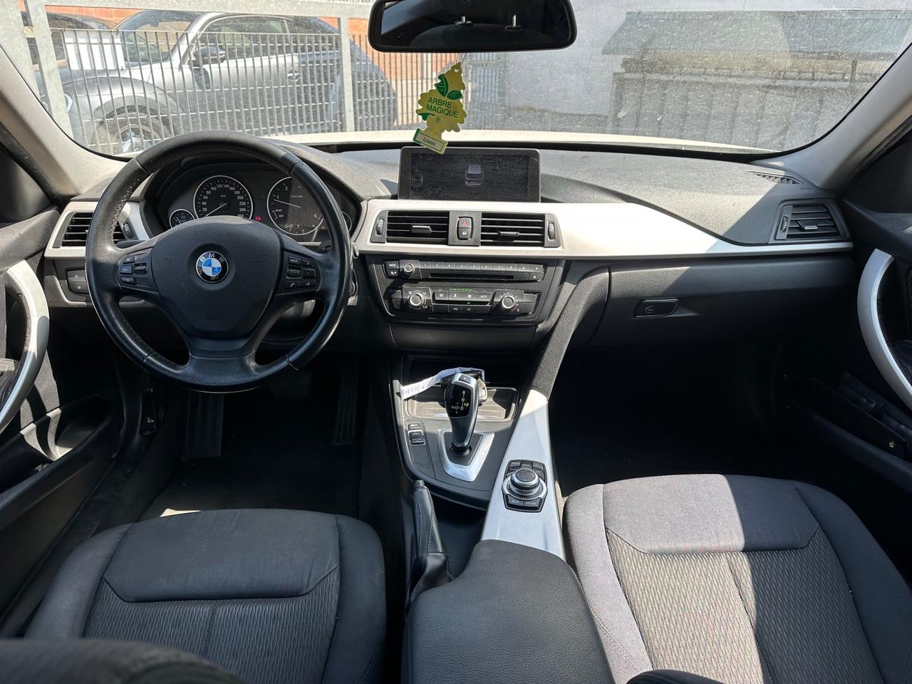Bmw 320 320d xDrive Touring Msport