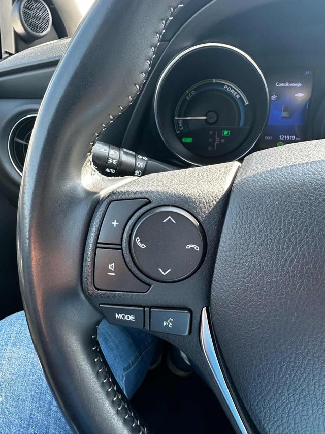 TOYOTA Auris Touring Sports 1.8 Hybrid Black Edition CVT