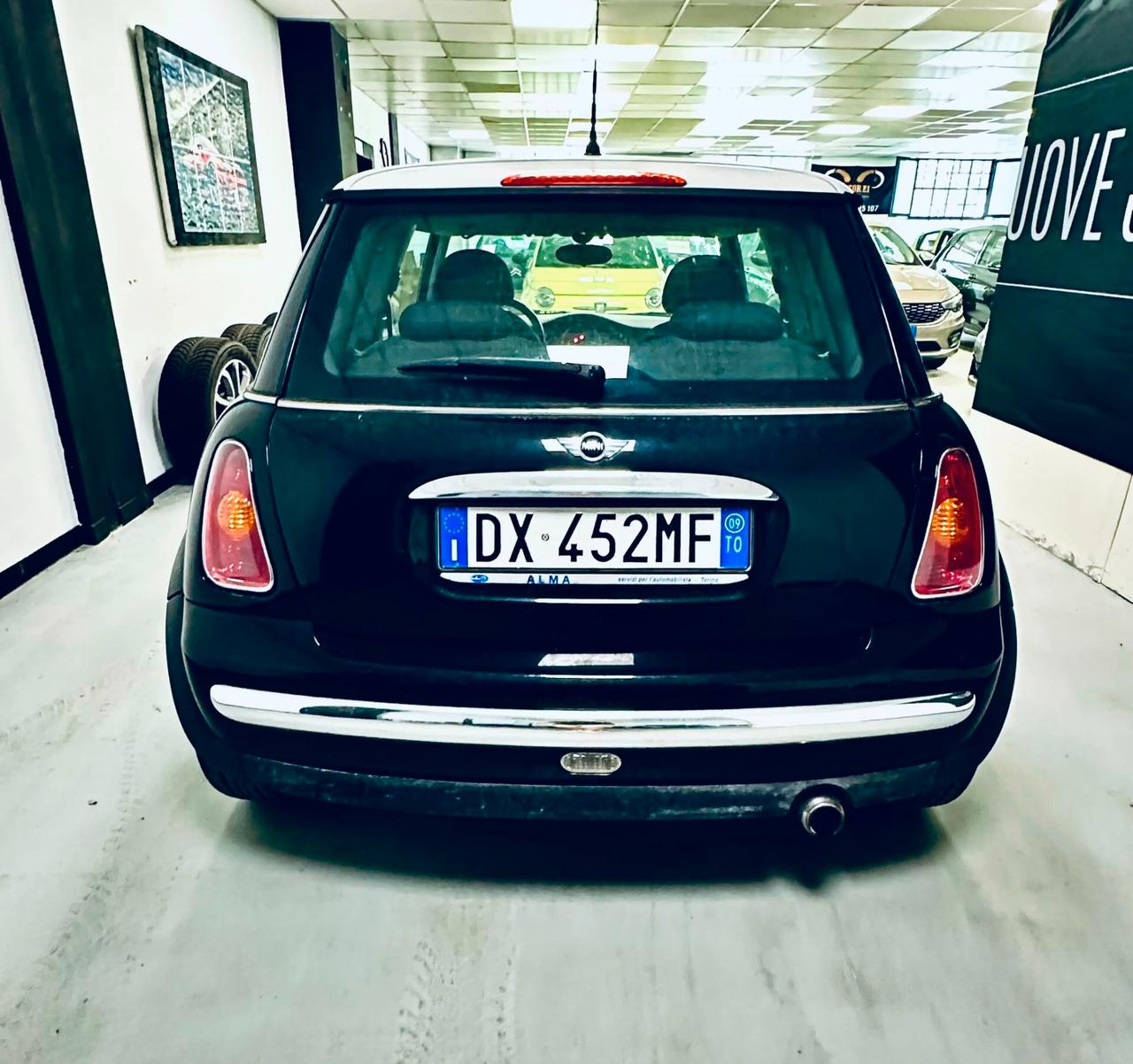 Mini 1.6 16V Cooper 1999 asi