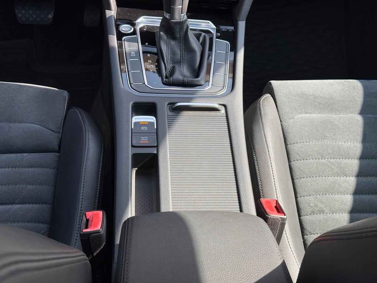Volkswagen Passat 2.0 TDI SCR DSG Executive BMT