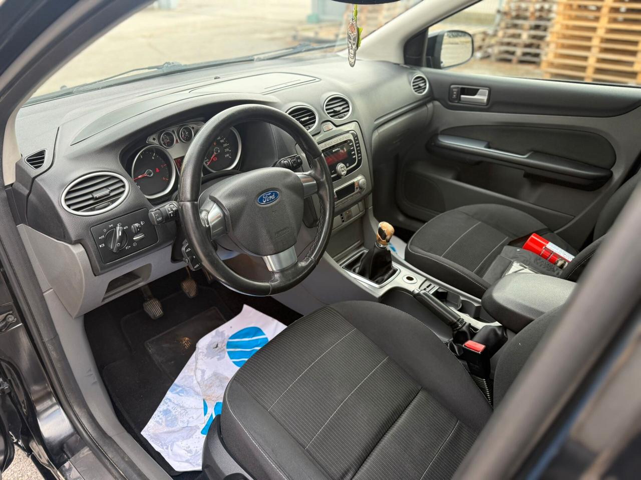 FORD FOCUS 1.6 TITANIUM 2010 12 MESI DI GARANZIA