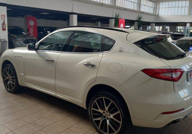 MASERATI Levante V6 AWD Gransport