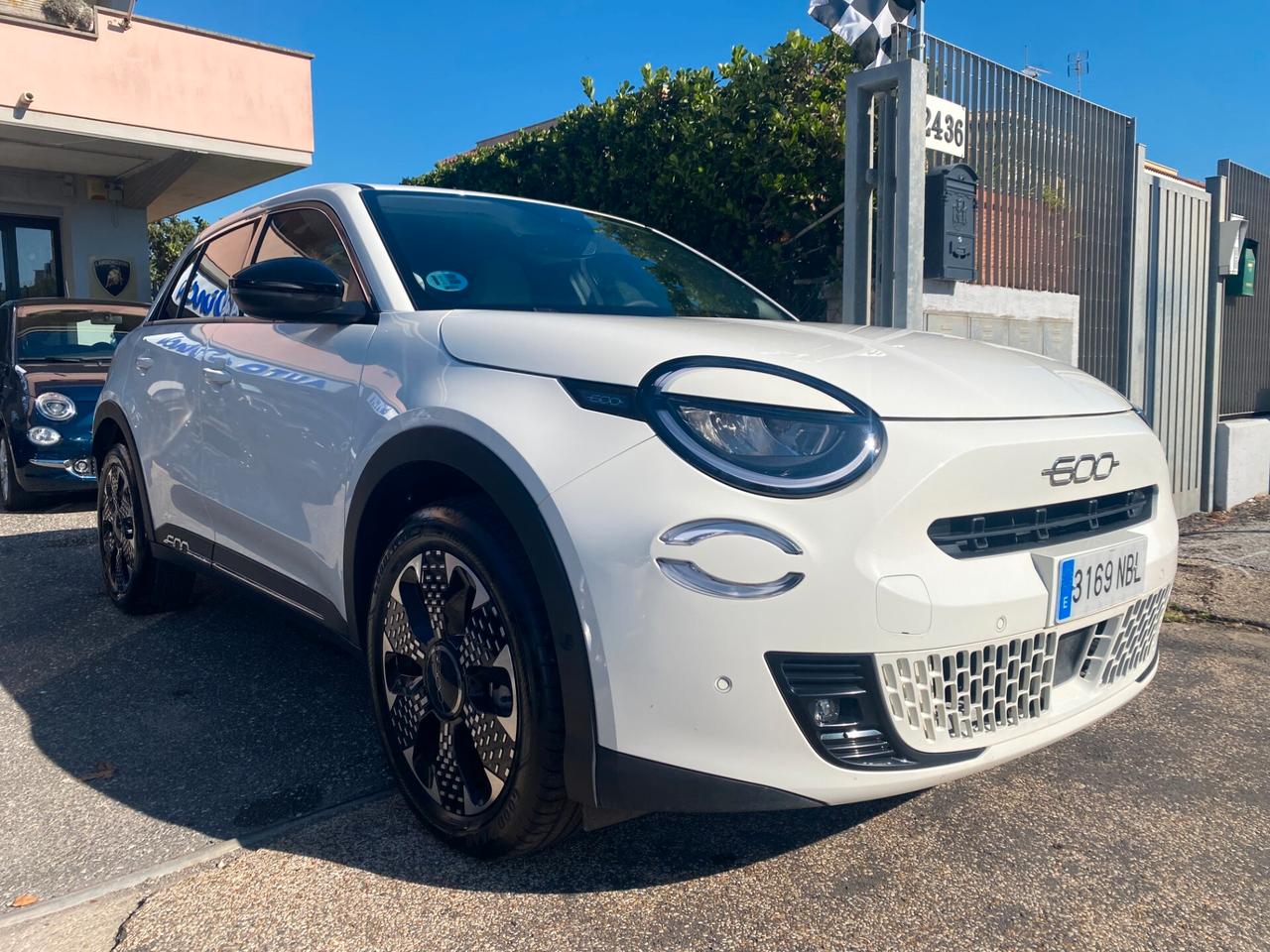 FIAT 600 Hybrid 110 CV DCT La Prima