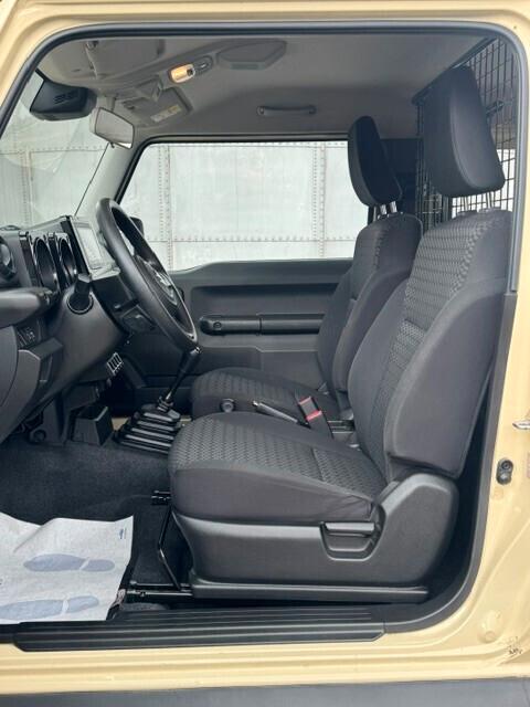 Suzuki Jimny 1.5 5MT Top (AUTOCARRO N1)