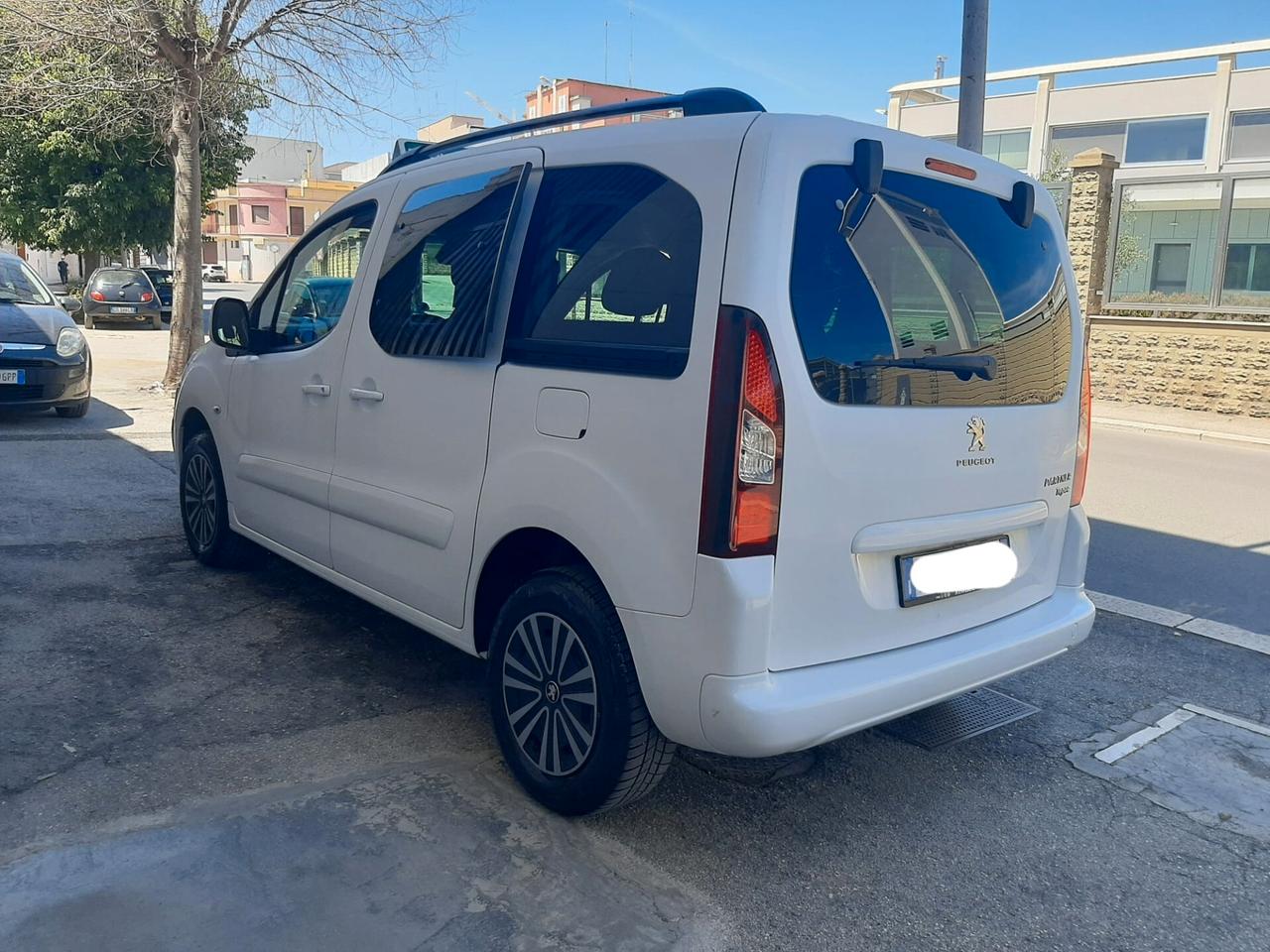 Peugeot Partner Tepee BlueHDi 100 Active Autocarro 5 posti + iva