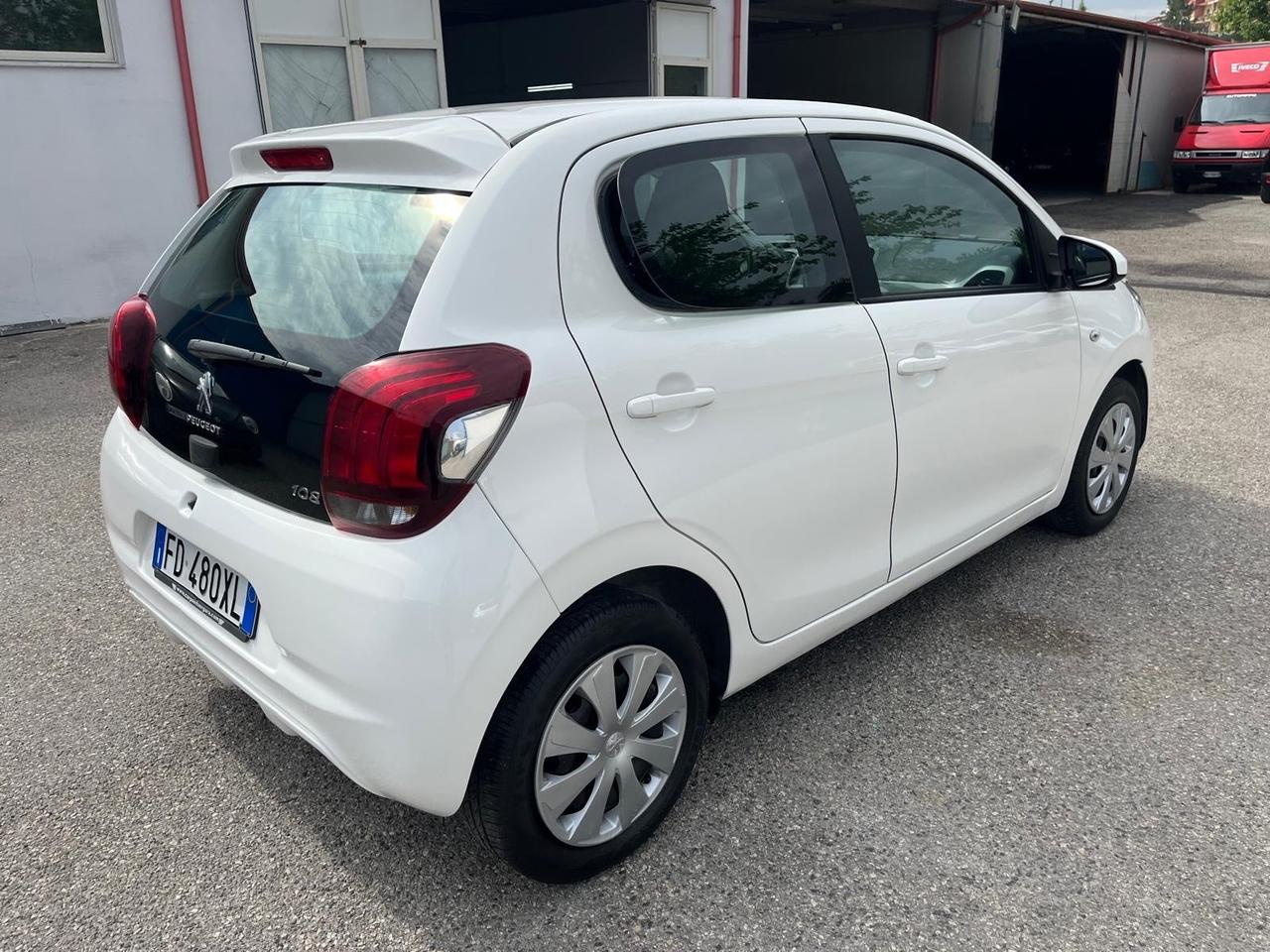 Peugeot 108-5P-1.0 gpl - Full -2016