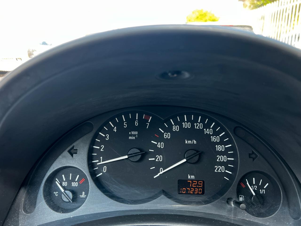 Opel Corsa 1.2i 16V cat 5 porte Euro 4 adatta a neopatentati