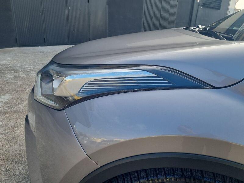 Toyota C-HR 1.8 Hybrid E-CVT Style