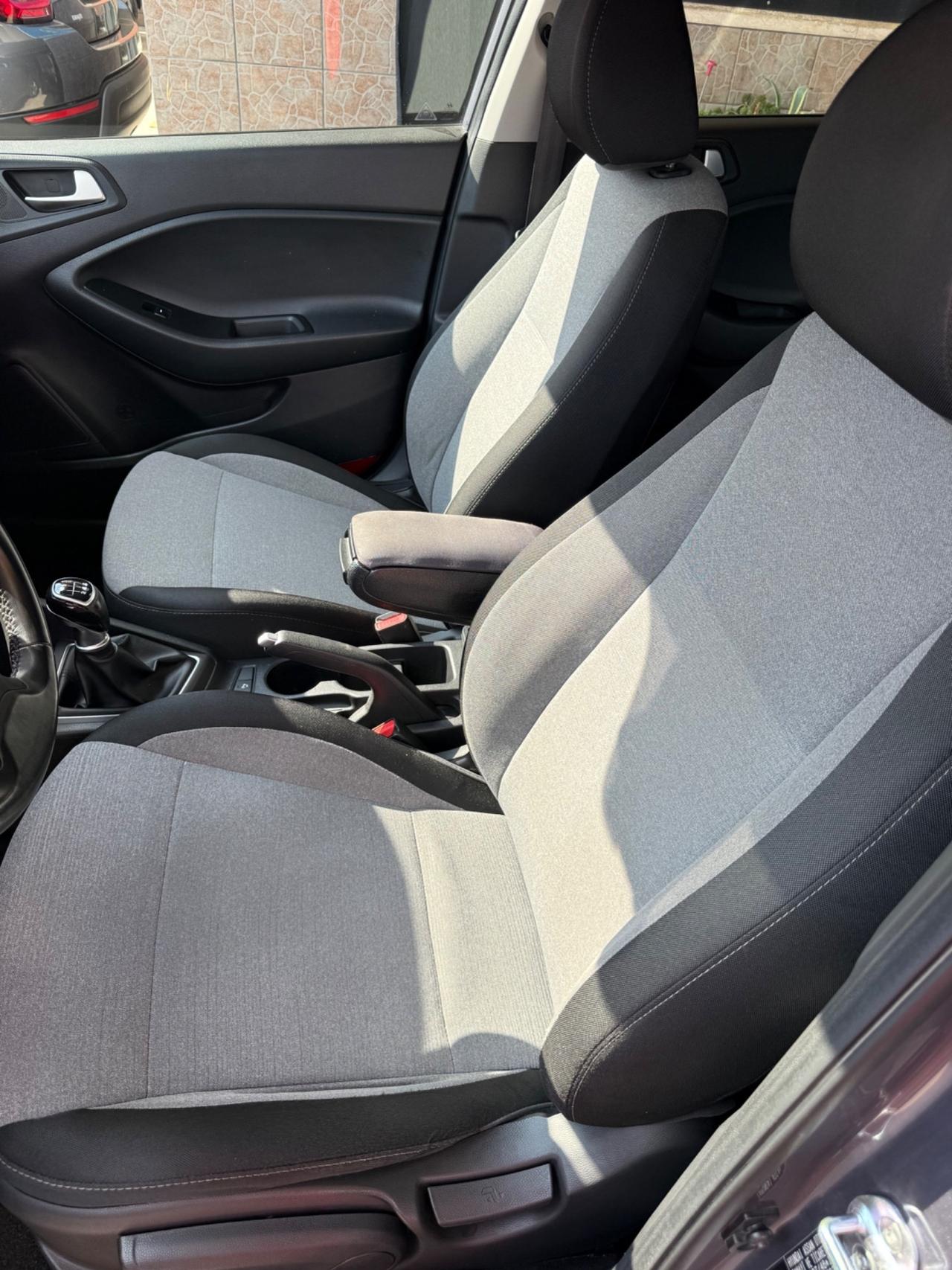 Hyundai i20 1.1 diesel anno 2015