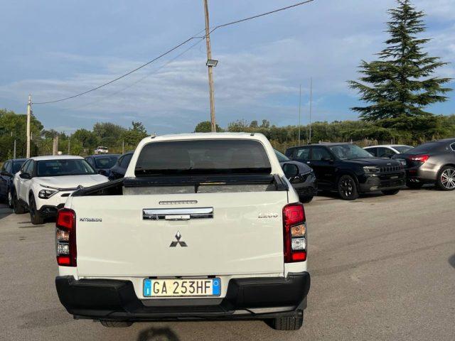 MITSUBISHI L200 2.3 D Double Cab 4x4 Super Select Intense