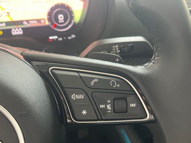 AUDI Q2 30 TDI S line Edition