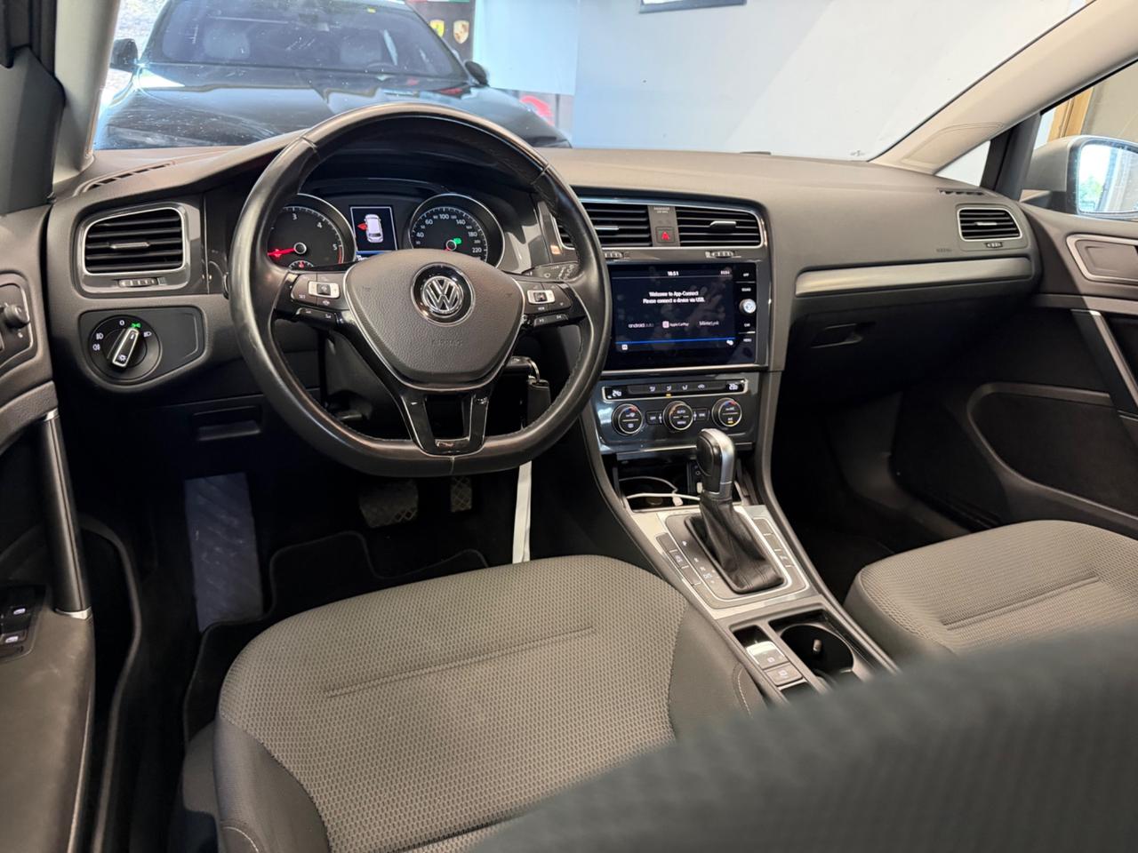 Golf Variant 1.6 TDI 115 CV DSG Executive BlueMotion Tech.