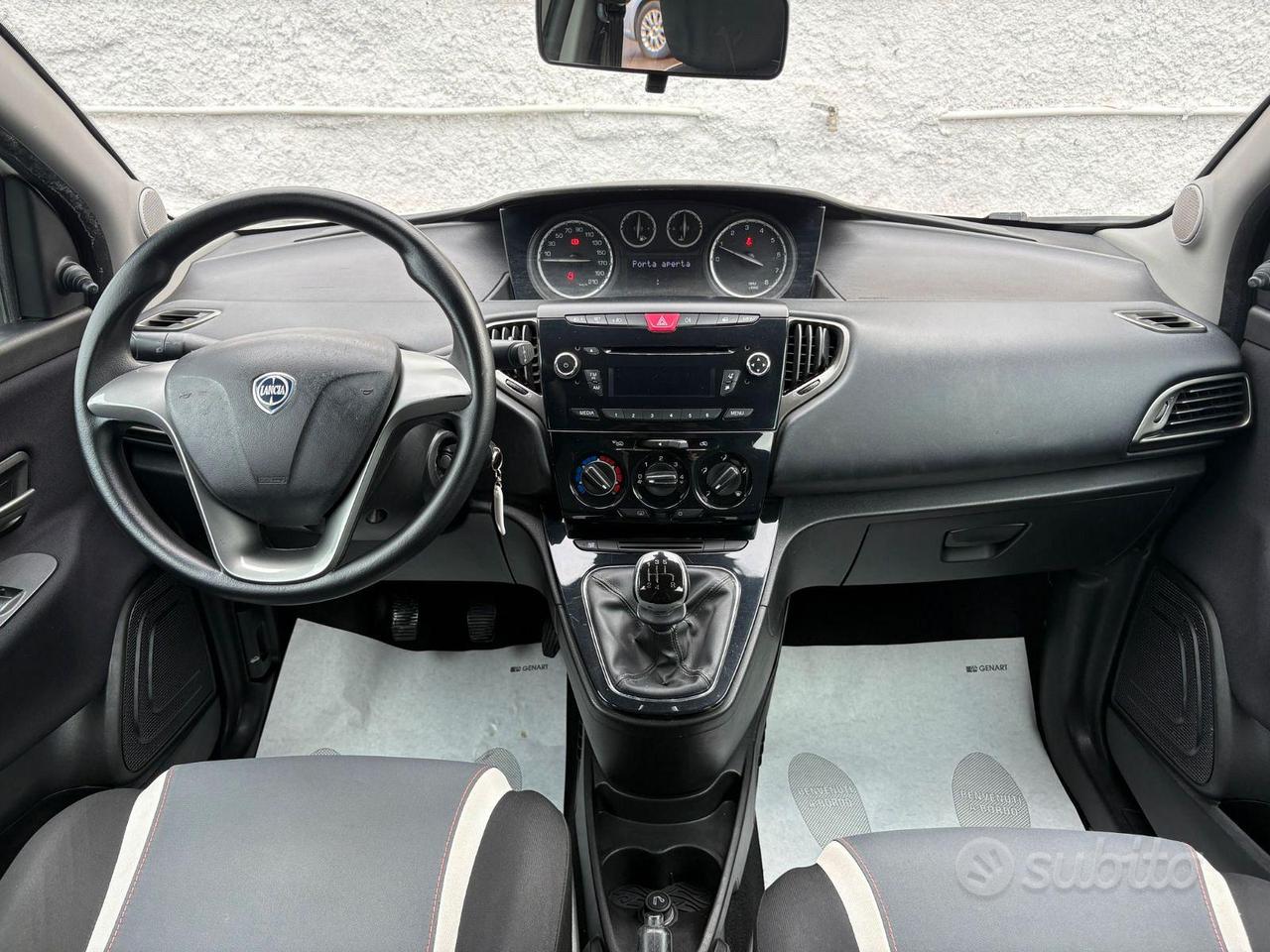 LANCIA Y 1.2 Benzina Platinum 5p (70cv)