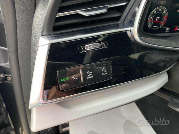 AUDI Q8 50 TDI 286 CV quattro S-line + Matrix +