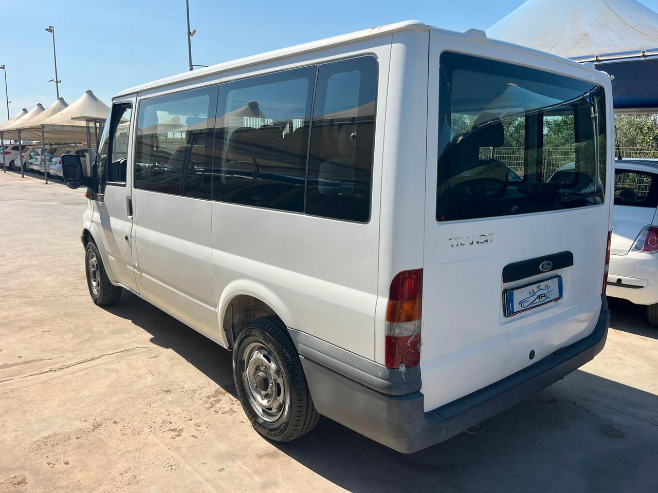Ford Transit 9 POSTI
