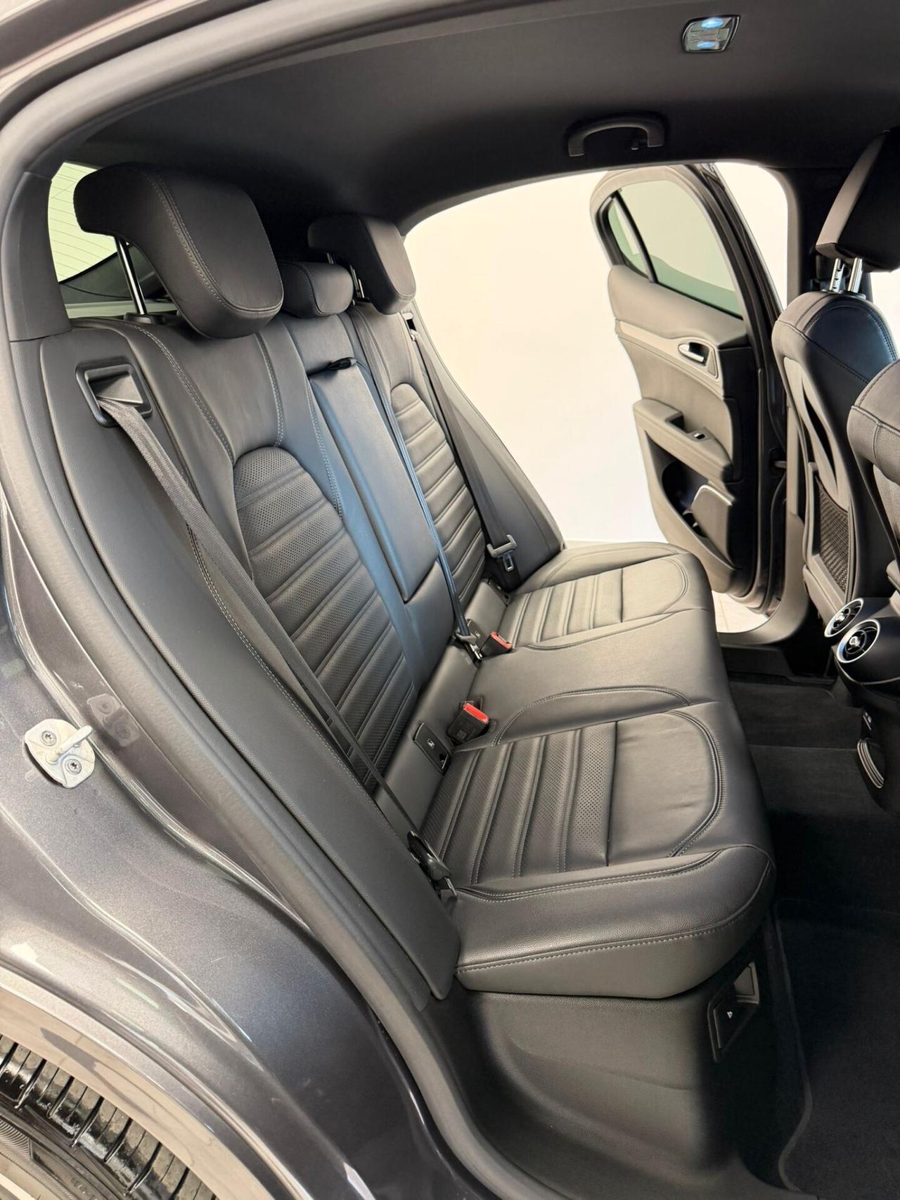 Alfa Romeo Stelvio 2.2 Turbodiesel 210 CV AT8 Q4 Veloce