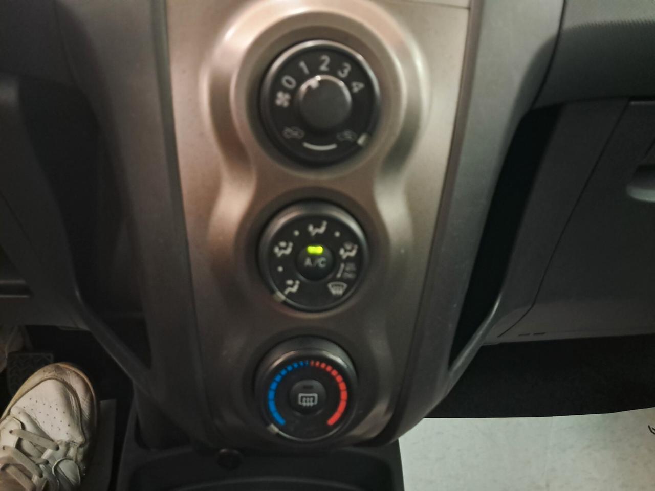 Toyota Yaris 1.0 5 porte Sol GPL