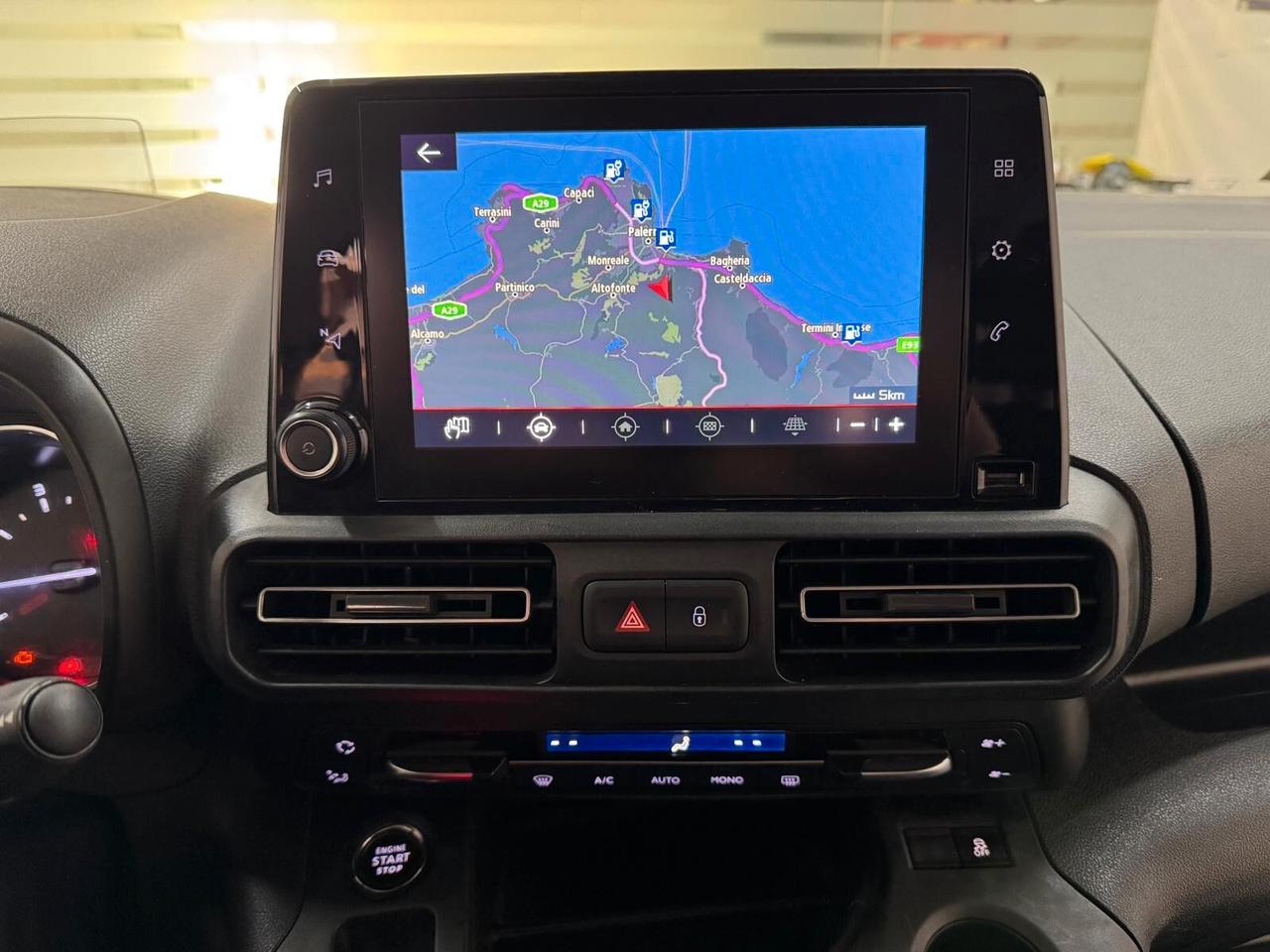 Citroen Berlingo XL 1.5 Diesel 130/cv 7 POSTI Shine