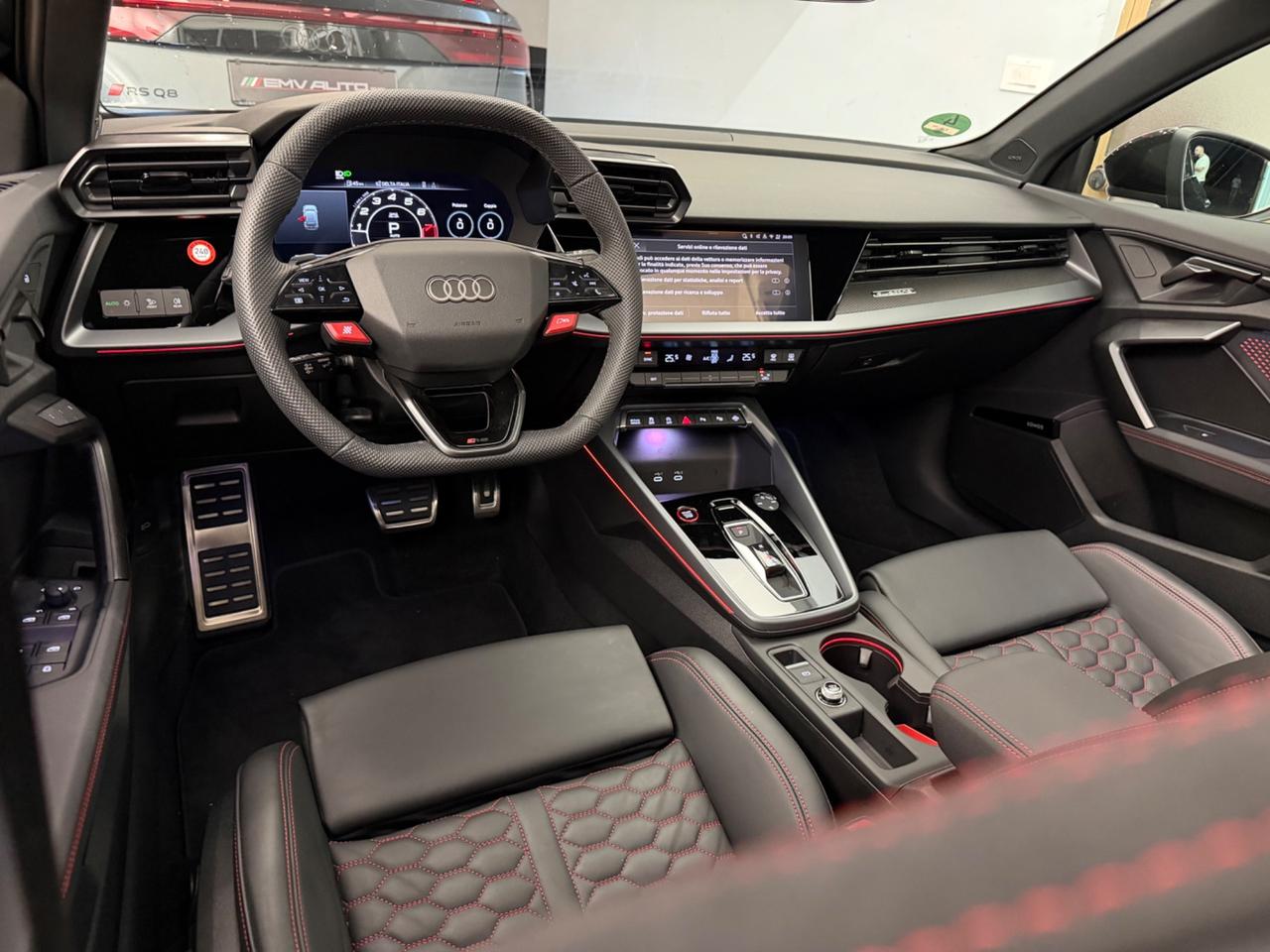 Audi RS3 total black full optional tetto apribile prezzo fisso no vincoli