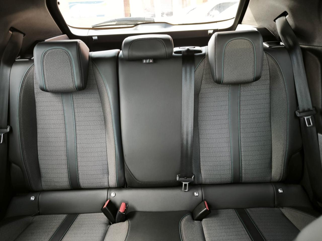 Peugeot 2008 PureTech 100 S&S Allure