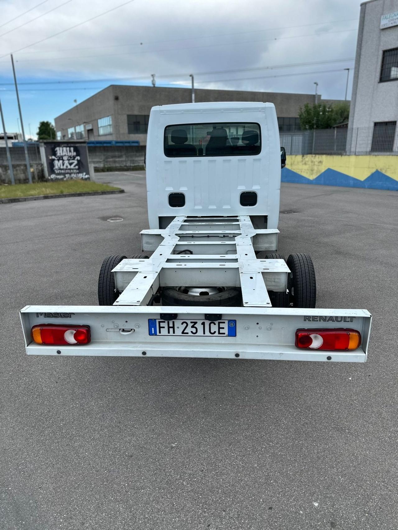 Renault master a telaio