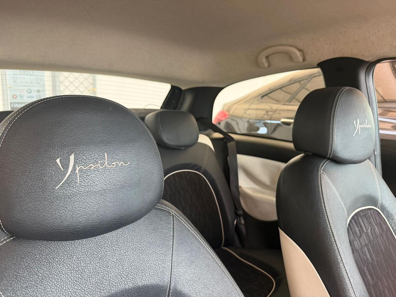Lancia Ypsilon 1.4 ELLE Ecochic BENZINA/GPL
