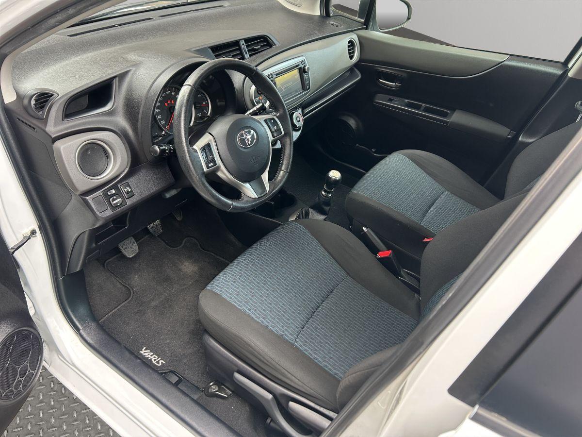 TOYOTA - Yaris - 1.4 D-4D 90CV 5p. Lounge NAVI TELECAMERA