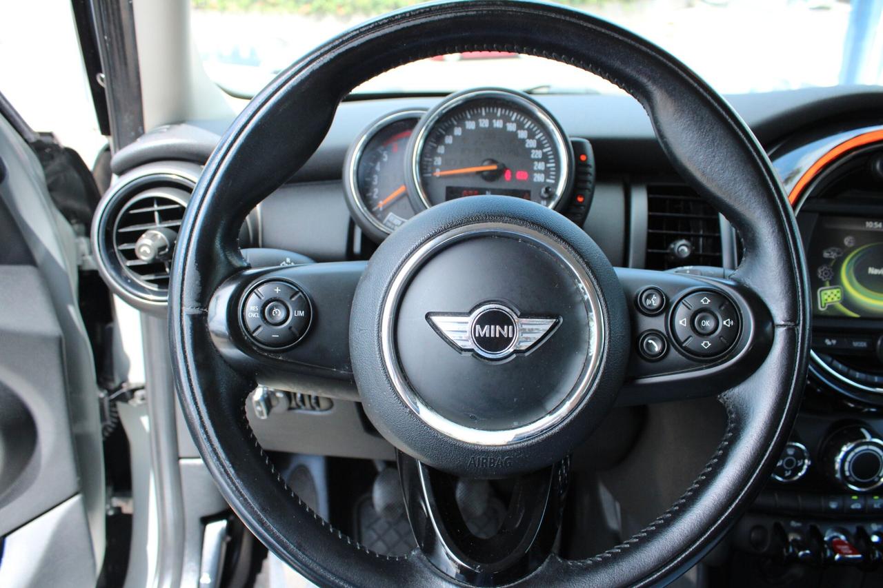 Mini 1.5 Cooper D 5 porte