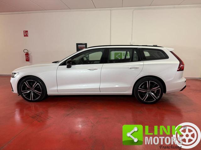 VOLVO V60 B4 (d) aut Ultimate Dark 19" IVA ESP. GARANZIA 24