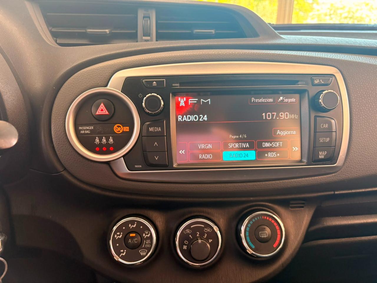 Toyota Yaris 1.0 5 porte Active