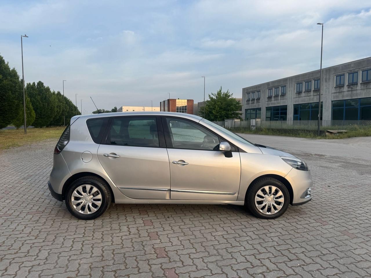 Renault Scenic Scénic XMod 1.6 dCi 130CV Start&Stop Live