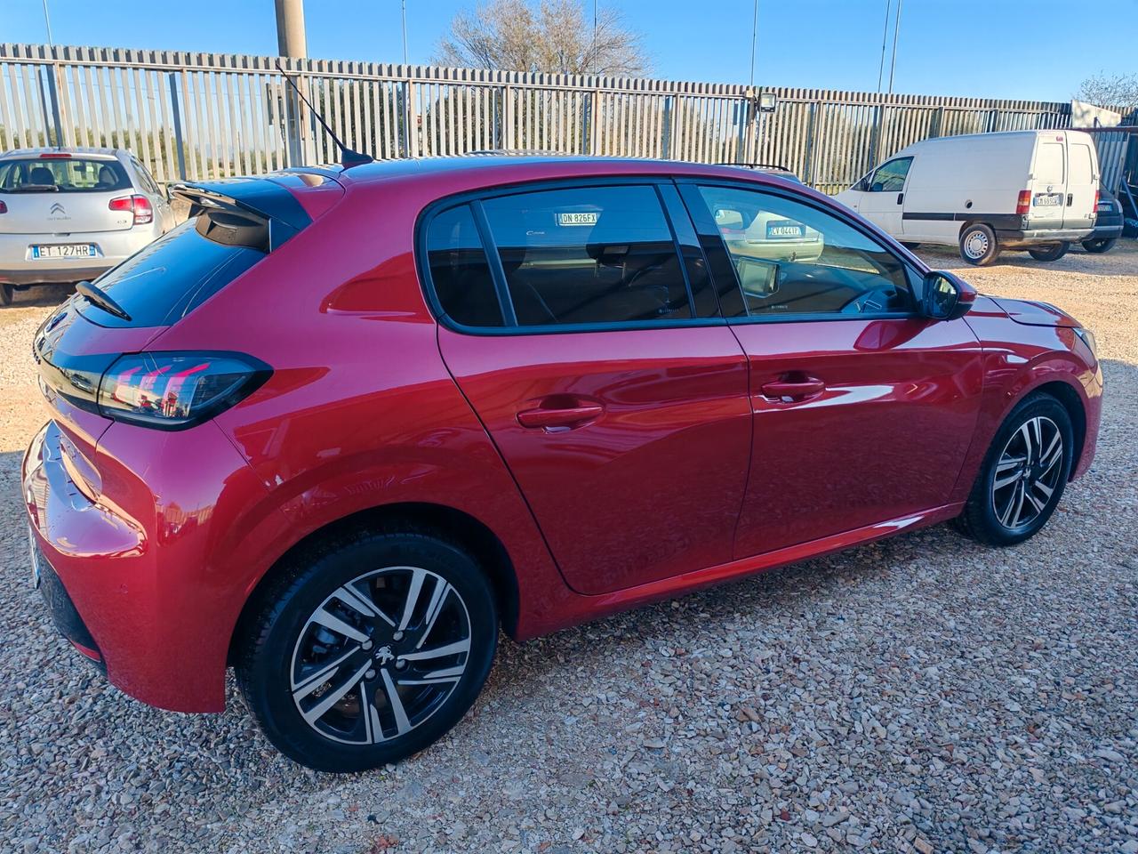 Peugeot 208 PureTech 100 Stop&Start 5 porte Allure
