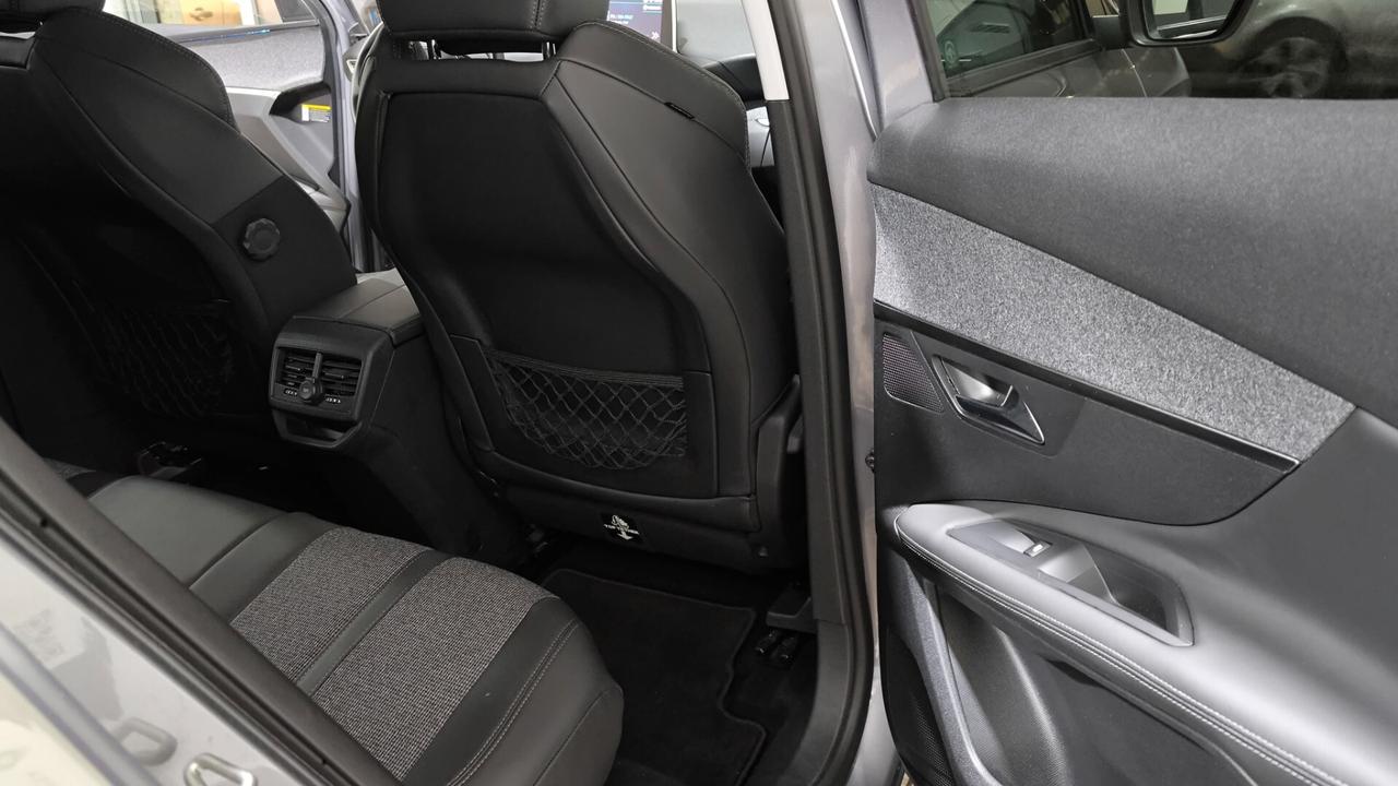 Peugeot 3008 BlueHDi 120 S&S Allure