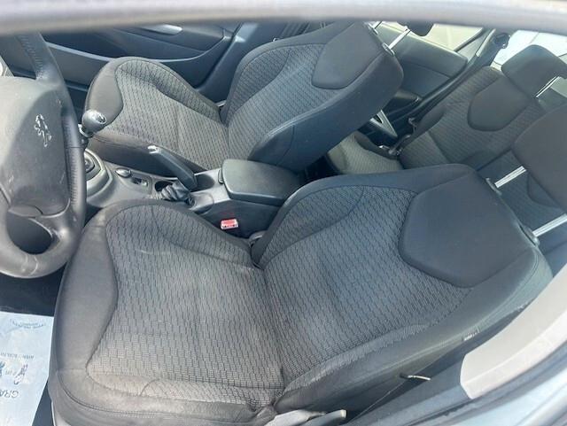 PEUGEOT 308 1,5 DIESEL