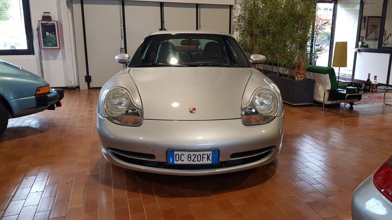 996 911 Porsche Carrera Book service