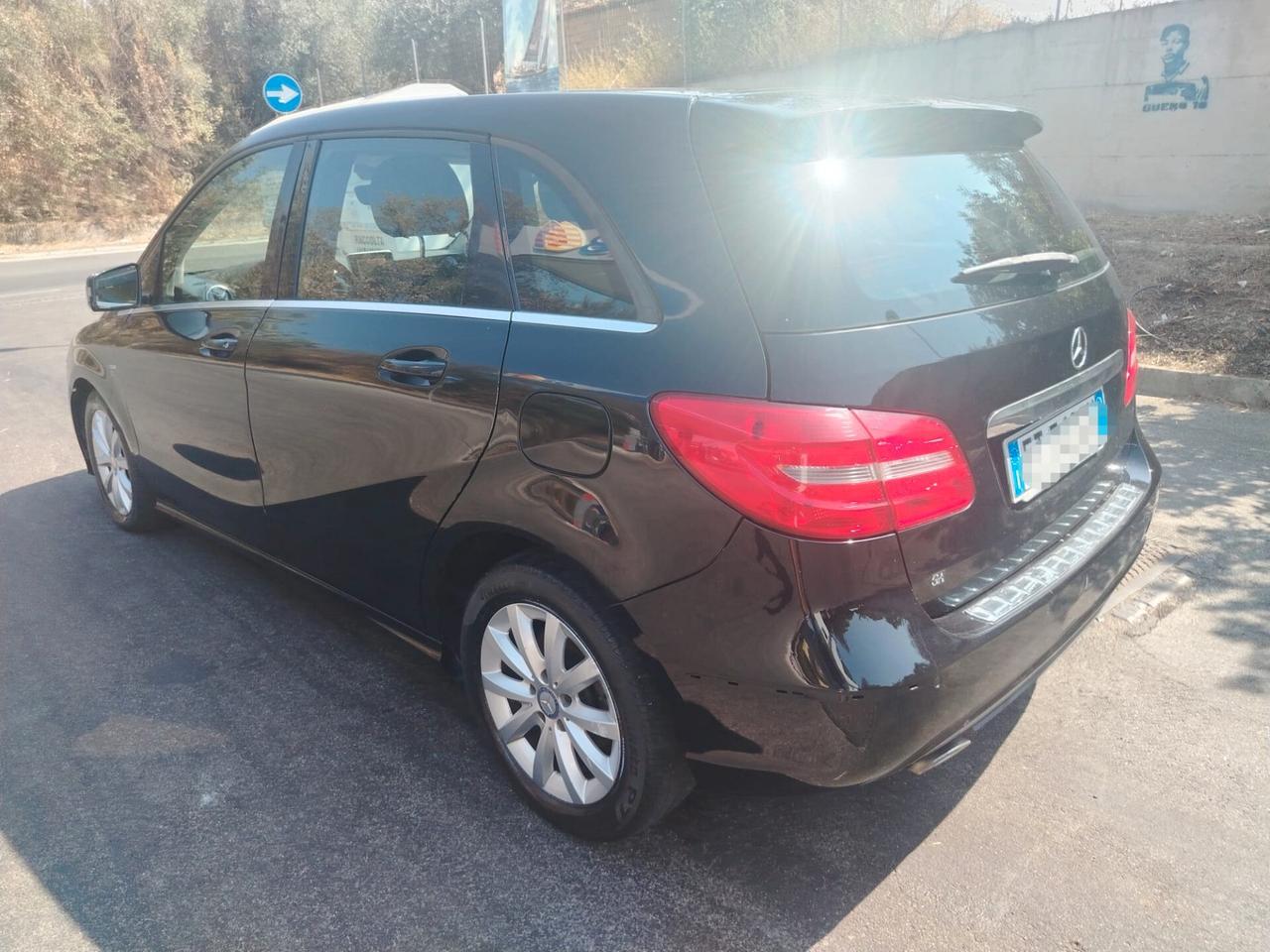 Mercedes-benz B 180 Premium