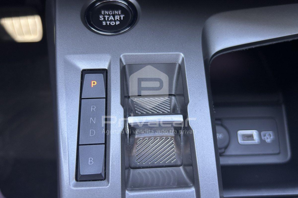 PEUGEOT 408 Plug-in Hybrid 180 e-EAT8 Allure