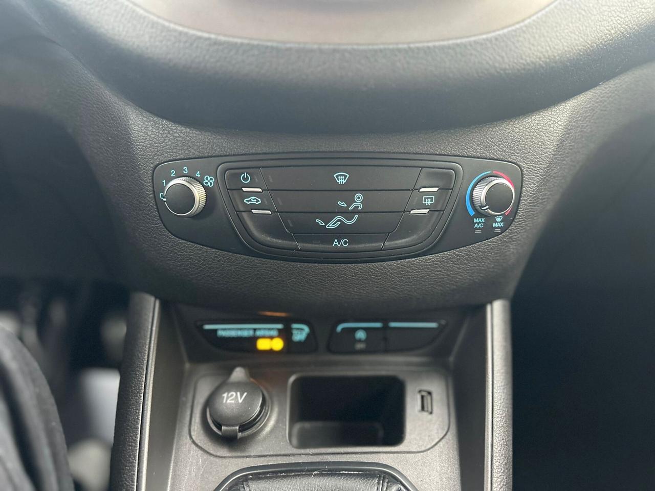 Ford Tourneo Courier 1.0 EcoBoost 100 CV S&S Sport