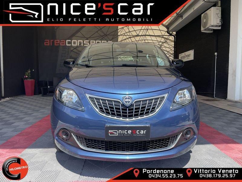 Lancia Ypsilon 1.0 FireFly 5 porte S&S Hybrid Ecochic Silver