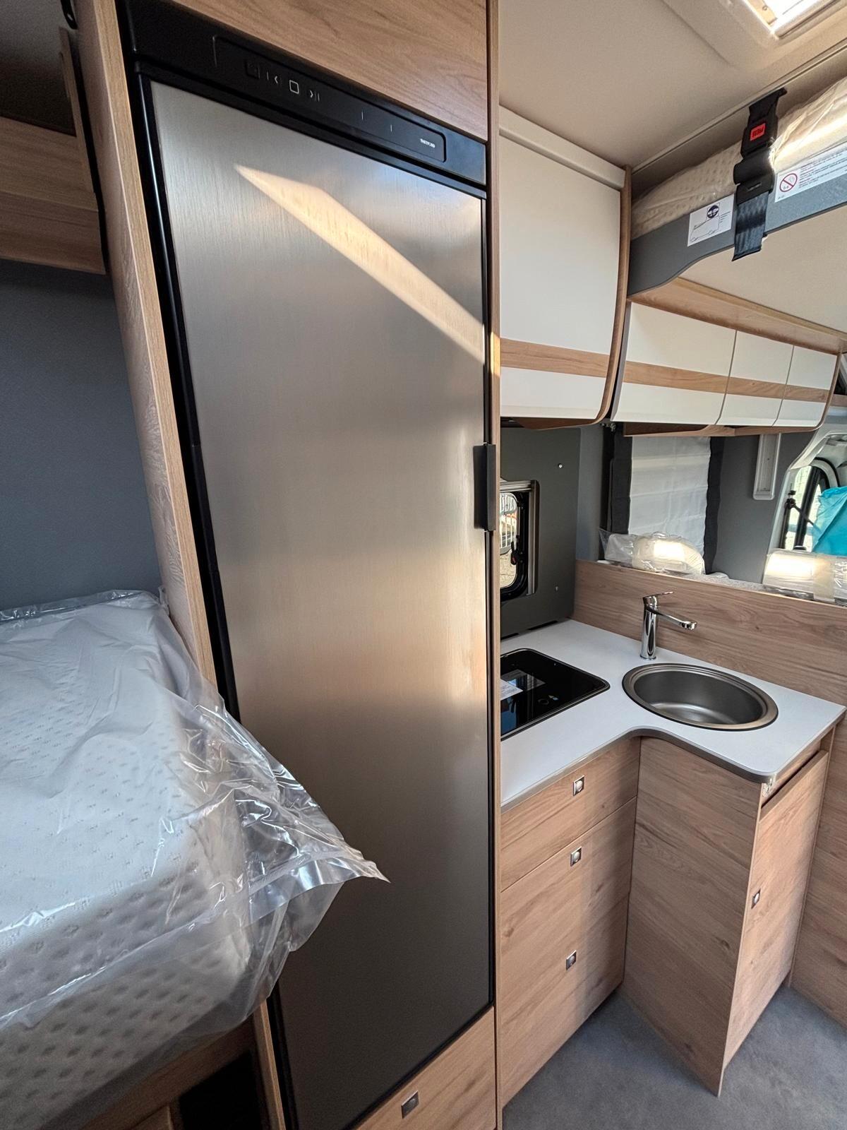 Dethleffs JUST CAMP 6812 EB camper