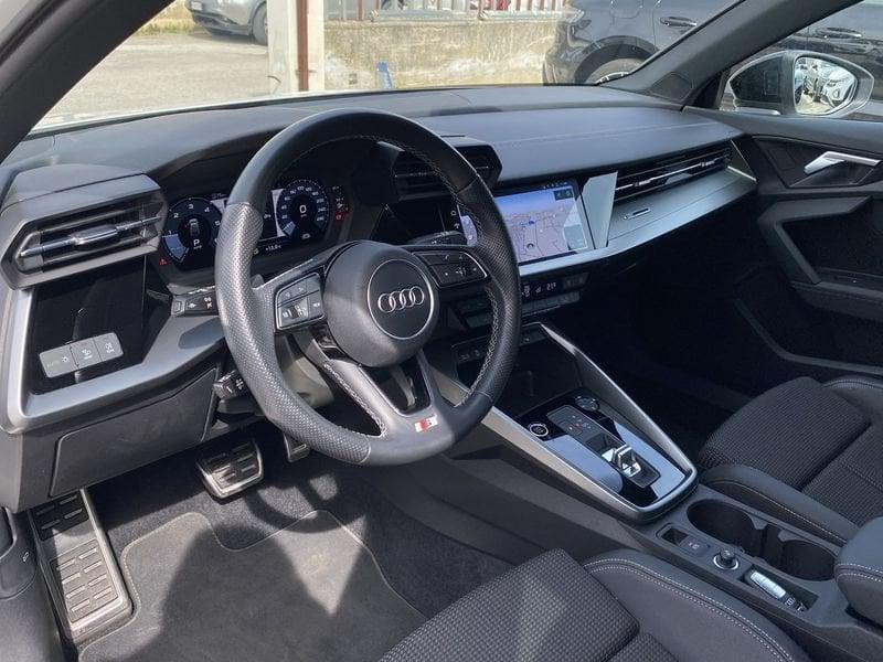 Audi A3 A3 SPB S Line interno ed esterno 2.0 TDI 150CV S-Tronic 35