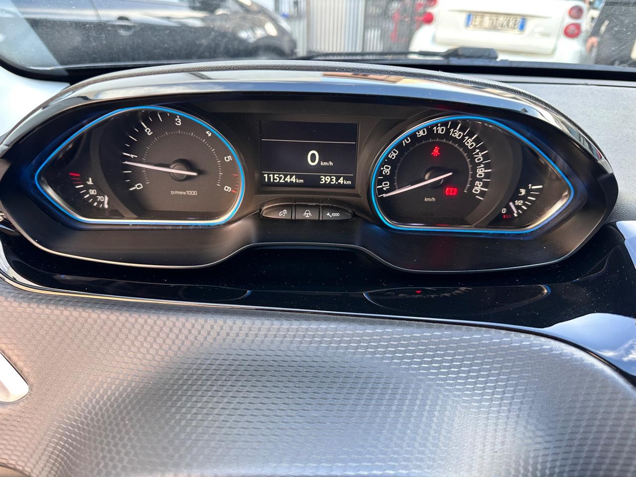 Peugeot 2008 BlueHDi 120 S&S Allure