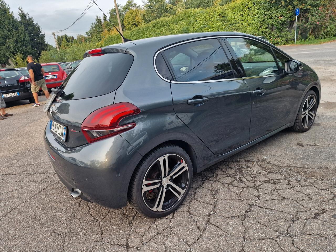 Peugeot 208 Gt line